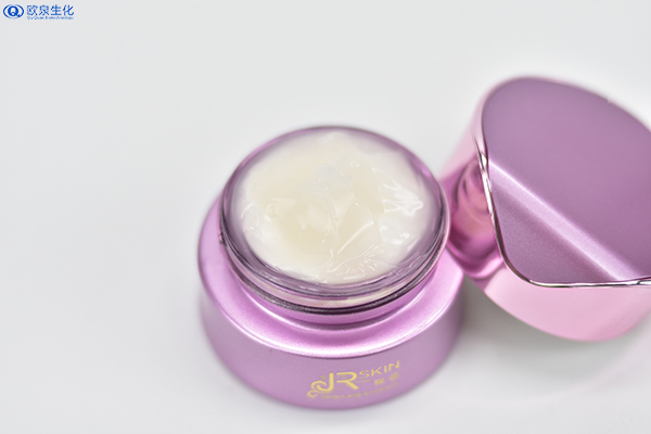 膏霜代加工:保濕霜和面霜的區(qū)別在哪？