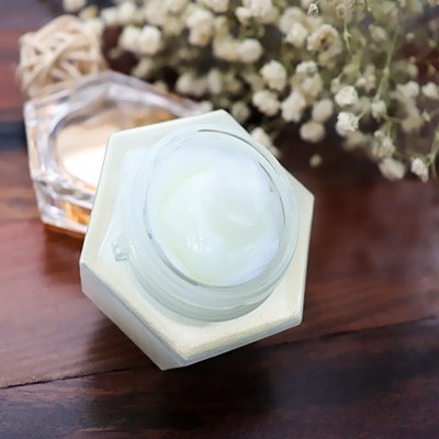 電商：這款補水產品好賣！